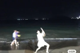 Cô nàng “tá hỏa” với những bức ảnh được người yêu chụp cho