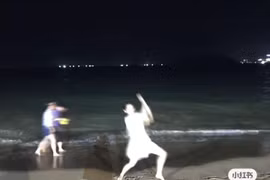 Cô nàng “tá hỏa” với những bức ảnh được người yêu chụp cho