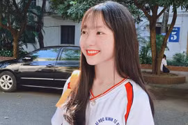 Trẻ như học sinh cấp 2, gái xinh Kinh tế Quốc dân bị hỏi bao tuổi?