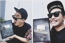 Phở Đặc Biệt hí hửng khoe giải thưởng từ Youtube