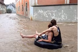 Giao thông mùa lũ