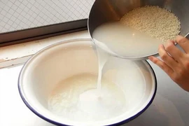 Có nên vo gạo kỹ trước khi nấu?