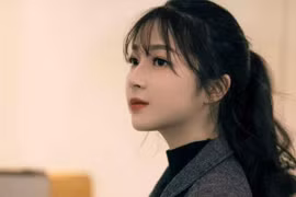 Nữ sinh Hà Thành có cái tên lạ, khuôn mặt gây thương nhớ cực mạnh