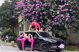 Nhóm phụ nữ tập yoga giữa đường bị xử phạt