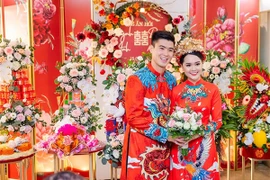 Dù chưa cưới, Duy Mạnh đã bị "công chúa béo" kiểm soát tài chính