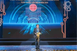 735 triệu đồng trao cho 106 đề tài đoạt giải Cuộc thi lần thứ 19