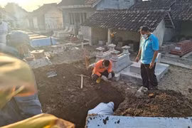 Chồng liên tục mơ thấy vợ, quật mộ lên phát hiện chuyện choáng váng