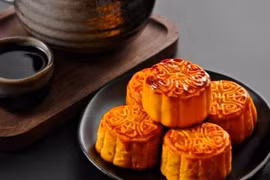 Ăn bánh trung thu thay cơm, bà bầu bị ảnh hưởng sức khoẻ nặng