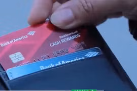 Sử dụng thẻ tín dụng: Tránh “vung tay quá trán”