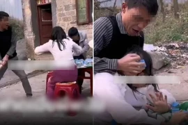 Vợ mê đánh bài, chồng tức giận làm điều đáng sợ 