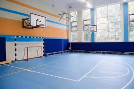 Nhờ nữ sinh chuyển đồ, thầy giáo thể dục giở trò đồi bại