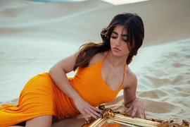 "Nữ thần" đai đen taekwondo múa võ gậy, nhan sắc quyến rũ