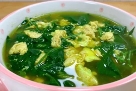 Món canh giải nhiệt siêu bổ mùa hè, dưỡng da cực mịn 