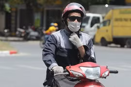 Miền Bắc nắng hanh kéo dài, Miền Trung mưa dông