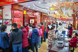 Lỗ hơn 2 triệu/lượng sau một tuần mua vàng vía Thần Tài