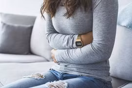 Uống sữa đậu nành đau bụng, coi chừng ngộ độc nên khám ngay