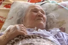 Khiếp đảm người phụ nữ đã chết bất ngờ sống lại sau 10 tiếng 