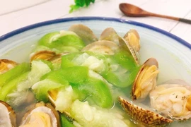 Ăn loại rau này vào mùa hè, vừa rẻ vừa trắng da lại cực ngon miệng