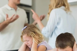 5 kiểu bố làm con tổn thương và trở nên vô dụng