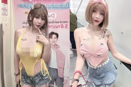Hot girl xinh đẹp diện đồ thiếu vải đi chợ đêm khoe dáng nuột