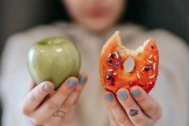 Cô gái tăng 10kg dù ăn kiêng 2 năm