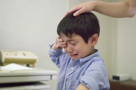 Ông bà làm điều này, cháu trai ung thư dạ dày...chân cắt cụt