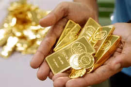 Giá vàng hôm nay 23/5: Vàng chịu nhiều áp lực khi USD cao