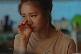 Hoảng hồn đi thẩm mỹ bị xét nghiệm HIV nhầm