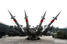 Cận cảnh tên lửa SAM-3 và các khí tài hiện đại trưng bày tại Hà Nội