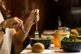 Nửa năm giảm 24kg, cô gái trẻ khiến gan nhiễm mỡ nặng