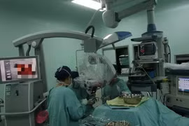 Dự lễ tang, người phụ nữ hét thảm thiết lộ bí mật rợn người 