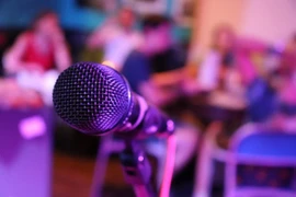 Chàng trai hỏng phổi nguy hiểm tính mạng do hát karaoke quá hăng