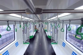 Tàu đường sắt Cát Linh - Hà Đông vắng lạ thường