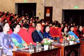 Tôn vinh, tri ân nữ cán bộ, đoàn viên Công đoàn Thủ đô xuất sắc