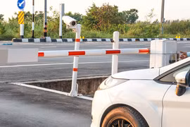 Làm điều này trong bãi đỗ xe, người đàn ông tử vong đau đớn 