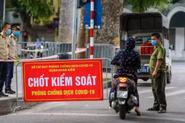 Tăng giám sát người về TP HCM vì phát hiện nhiều F0