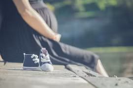 Sản phụ bí mật đưa tờ giấy nhỏ khiến bác sĩ đau lòng 