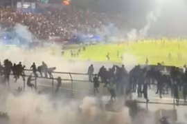 Nguyên nhân đau lòng dẫn đến thảm kịch của bóng đá Indonesia