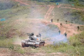 Cận cảnh diễn tập của sư đoàn bộ binh chủ lực Việt Nam