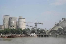 Sập nhà máy xi măng ở Bangladesh, 4 người chết