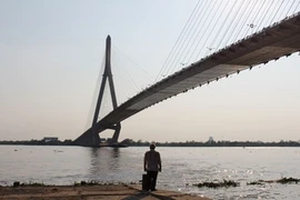 Nghi án nam thanh niên đâm chết bạn gái rồi nhảy cầu tự tử