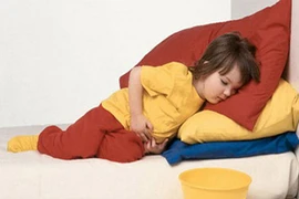 Bé gái 2 tuổi tử vong sau bữa ăn chiều ở nhà trẻ tự phát