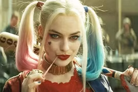 Gái quê chính hiệu thành triệu phú vì quá xinh đẹp lại tài năng