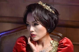 Thái Thùy Linh hai lần bị bạn trai dọa tung ảnh nóng