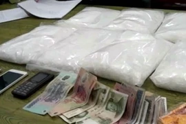 Thanh niên đánh giày giấu 7 kg ma túy trong thùng quýt