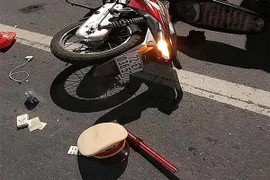 Thiếu tá CSGT bị xe máy tông trúng khi kiểm tra tô tô chạy quá tốc độ