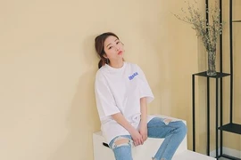 Jeans rách phong cách chất ngất nhờ các cách mix đồ sau