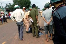 Gia Lai: Xe tải tông xe máy, 6 người thương vong