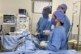 Phẫu thuật nội soi cắt viêm ruột thừa ở vị trí hiếm gặp