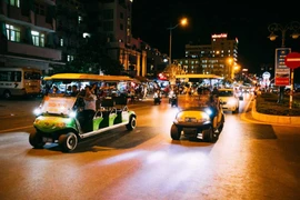 Xe điện du lịch ở Sầm Sơn không được phép chở khách “lòng vòng”